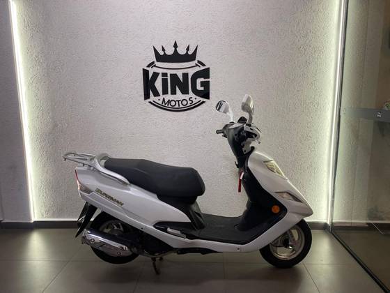 SUZUKI BURGMAN i 